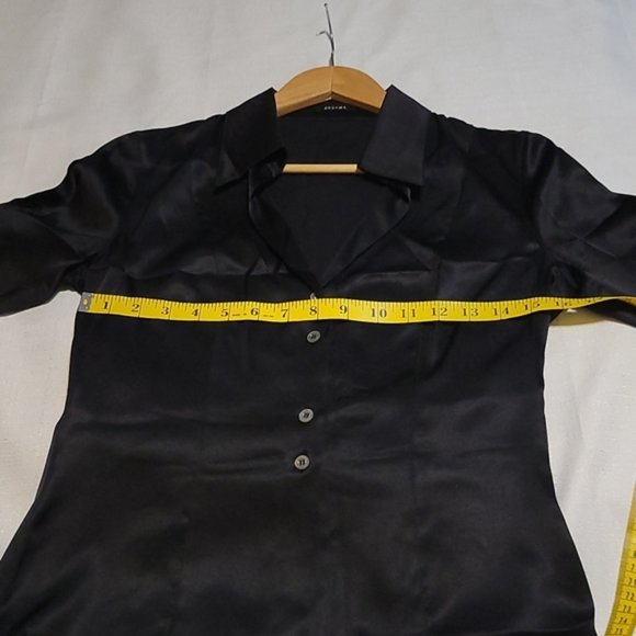 Escada black silk deep v neck Button down size 34 - Picture 3 of 7